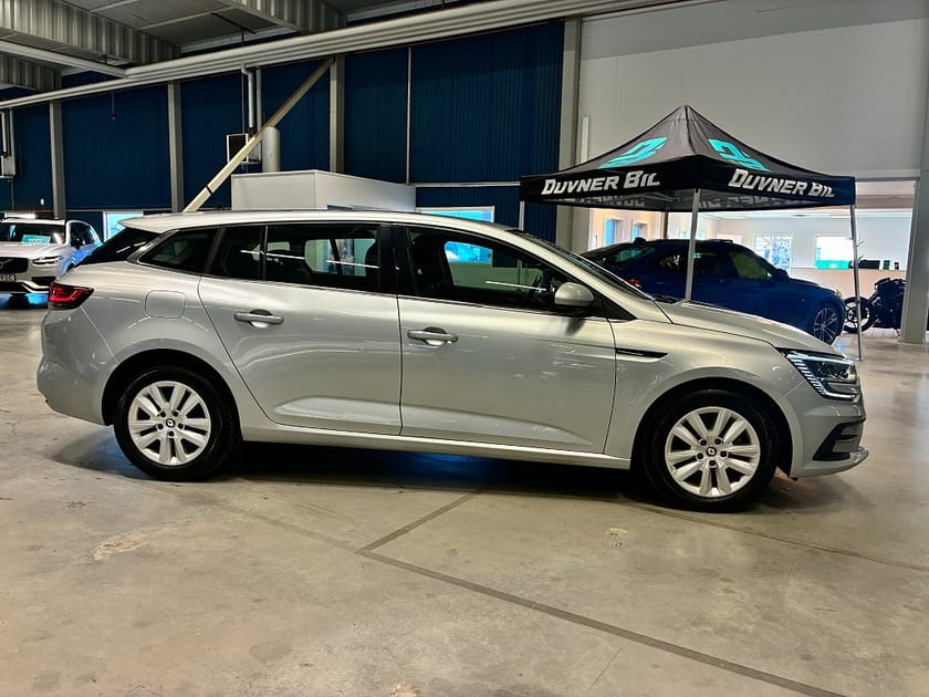 Bild 4 av Renault Mégane Sport Tourer 1,3 TCe 140hk Keyless Vinterhjul Leasbar