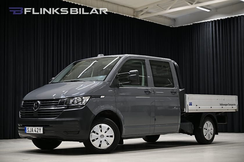 Bild 2 av Volkswagen Transporter Chassi Dubbelhytt TDI 110HK Dubbelhytt|Flak|Drag|Värmare|Lågmil|Leasbar