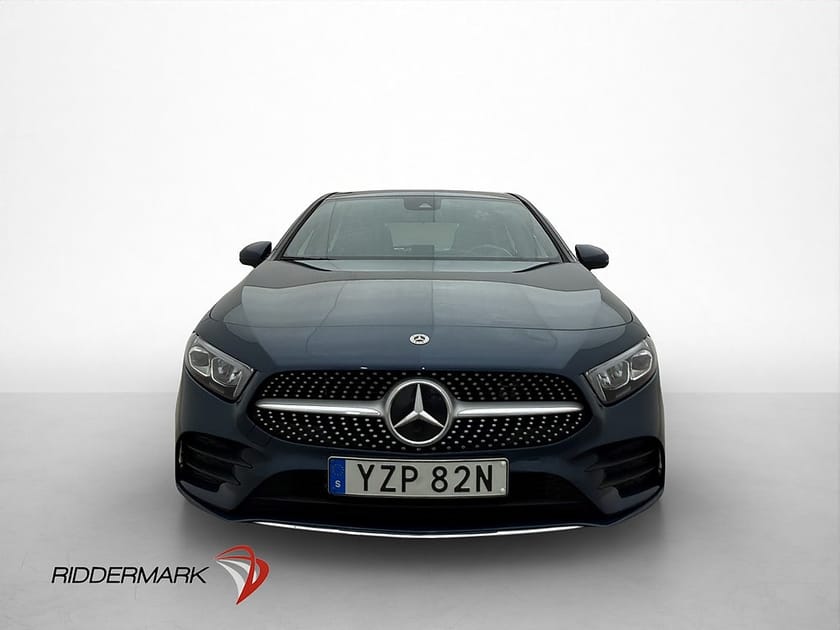 Bild 2 av Mercedes-Benz A 250 e 218hk AMG Line Kamera Värm Halvskinn