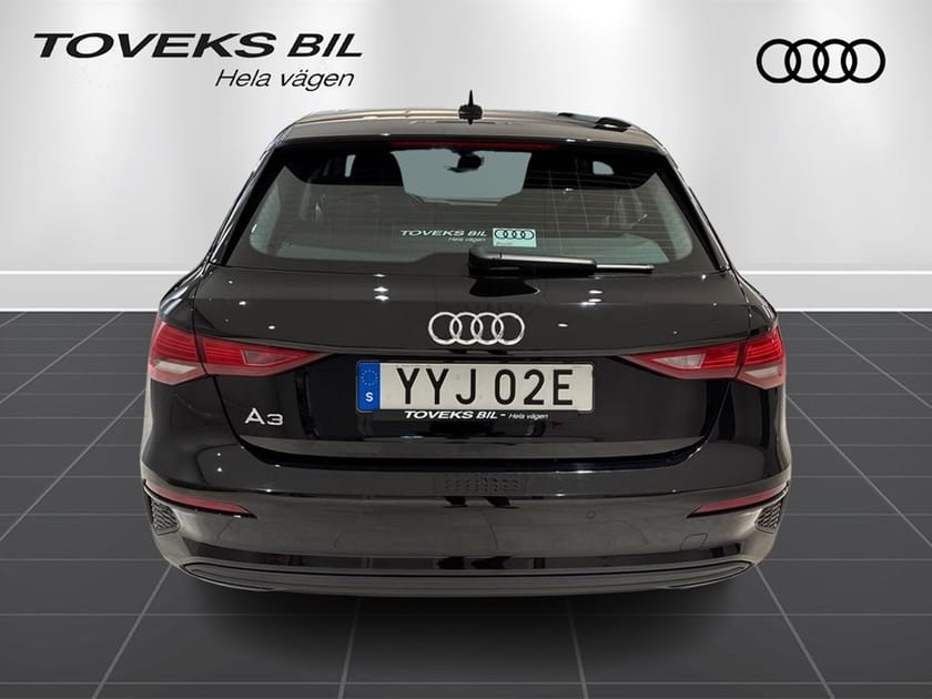 Bild 4 av Audi A3 Sportback 35 TFSI PROLINE 150 HK 6-VÄXLAD