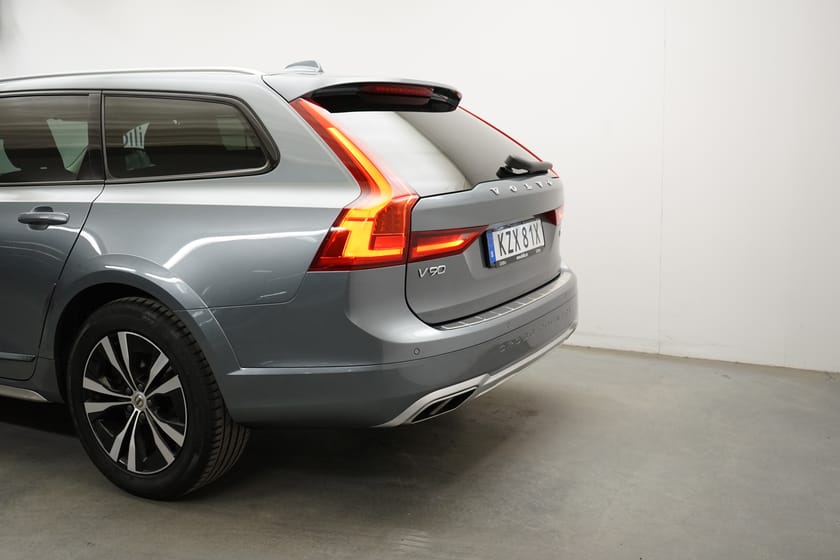 Bild 3 av Volvo V90 Cross Country D4 AWD Advanced SE II, Dragkrok, Förarstol elmanövrerad