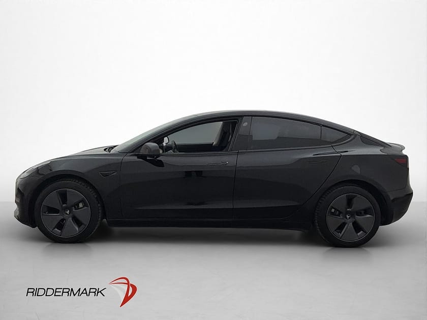 Bild 5 av Tesla Model 3 Long Range AWD Panorama Kamera Navi Skinn