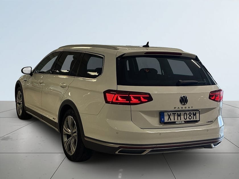 Bild 5 av Volkswagen Passat Alltrack 2.0 TDI 4M MOMS Drag Dvärme Bkamera Navi S&V