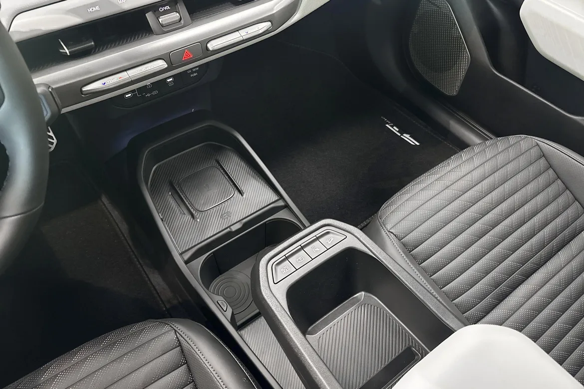picture of a car