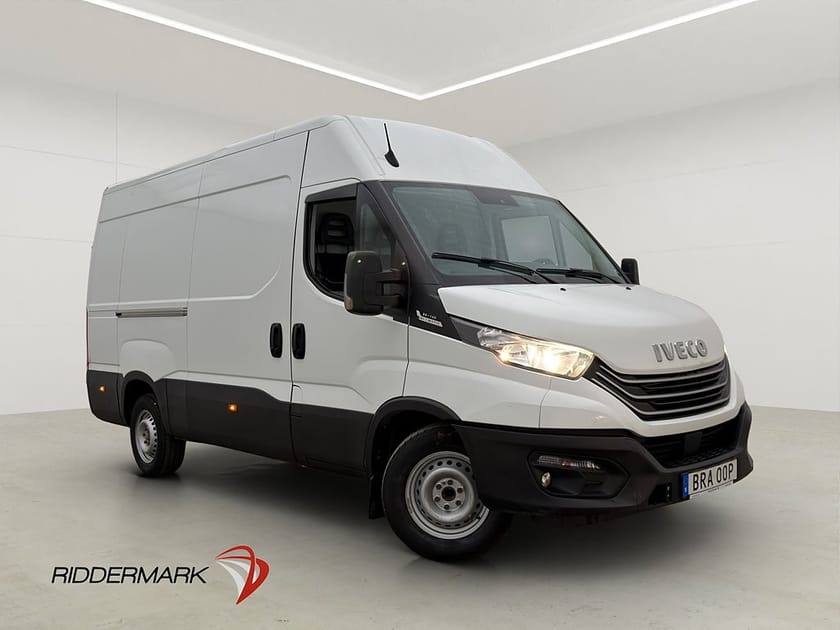 Bild 3 av Iveco Daily 35-140 Van L3H2 2.3JTD FLYTTBIL Värmare 3-Sits Moms