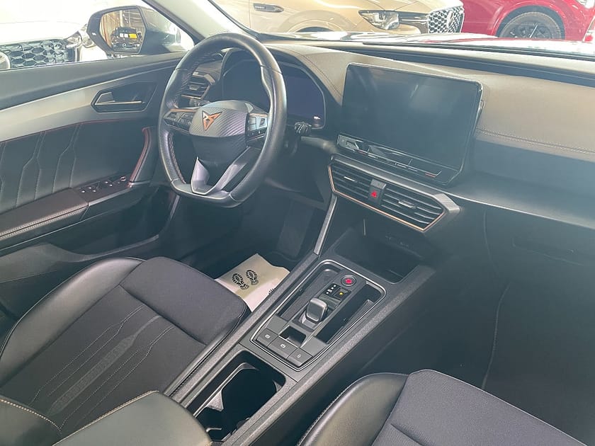 Bild 1 av CUPRA Formentor e-Hybrid 204HK ENDAST 1.989 mil