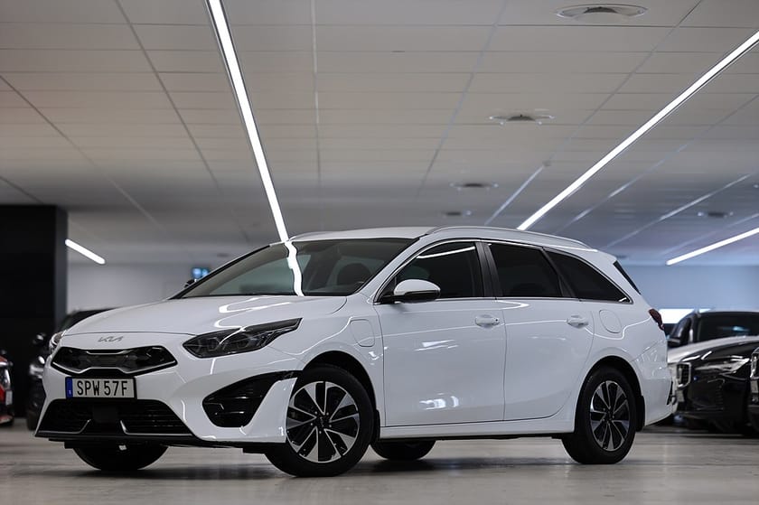 Bild 3 av Kia Ceed Sportswagon Plug-in Hybrid SW 141hk Advance B-kamera Keyless LED