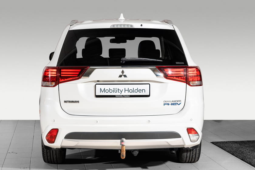 Bilde 4 av Mitsubishi Outlander PHEV H.feste/Skinn/Rattvarme/S.historikk/360-kam++