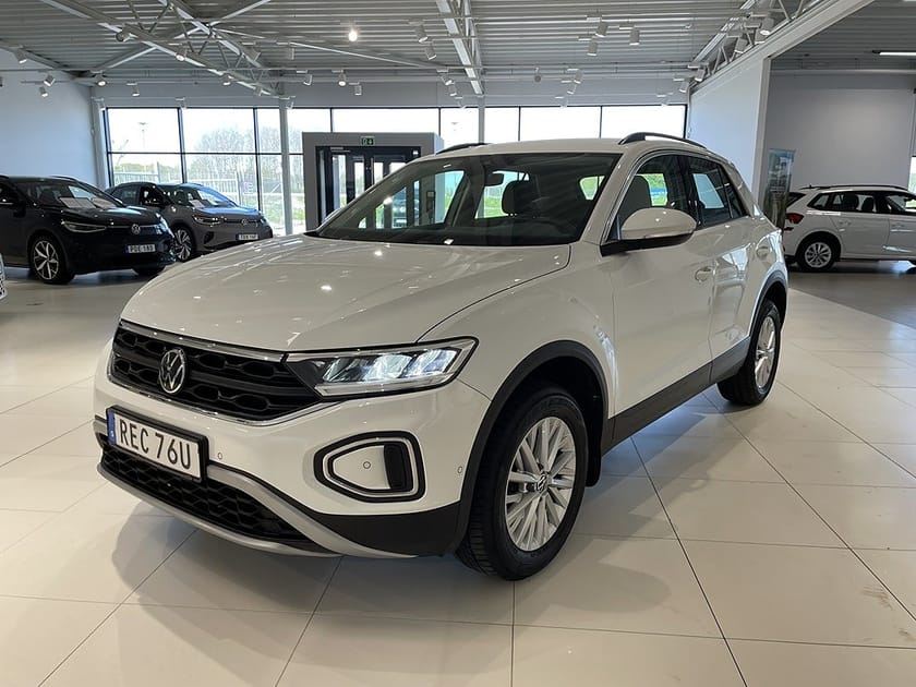 Bild 4 av Volkswagen T-Roc TSI 110 Värmare Navigation Nyservad