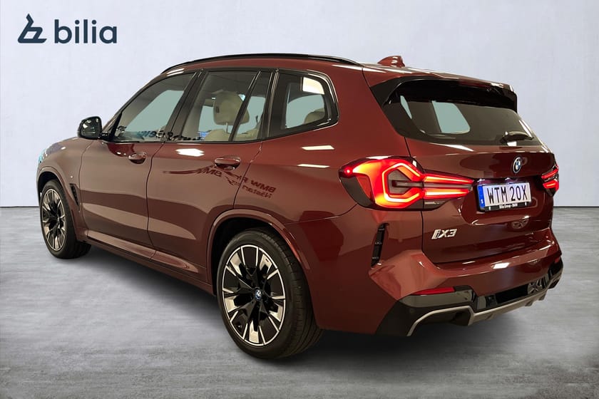 Bild 2 av BMW iX3 M Sport|Panorama|Laser ljus|H/K|Aktiv fart|360