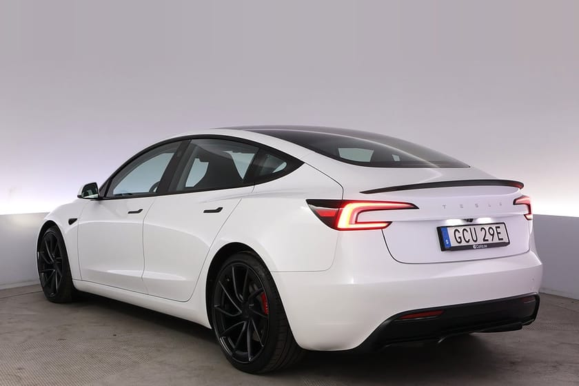 Bild 4 av Tesla Model 3 Performance FSD Panorama