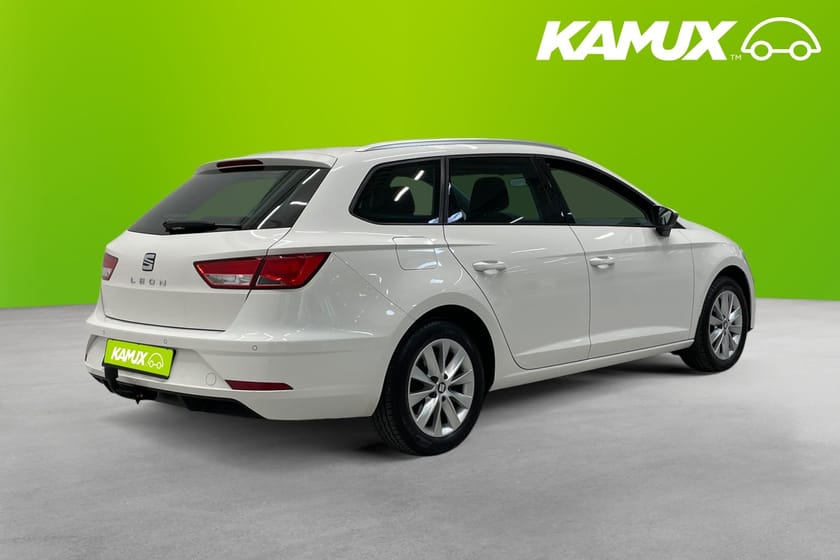 Bild 4 av SEAT Leon ST 1.2 TSI Style FR Pano B-Kamera PDC Carplay Drag Få ägare!