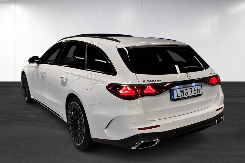 Bild 4 av Mercedes-Benz E 300 de 4MATIC T 4M | AMG | Advanced Edition | 360 | Nightpaket | Pano | Drag |