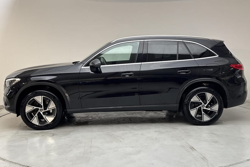 Bild 2 av Mercedes-Benz GLC 300 e 4MATIC