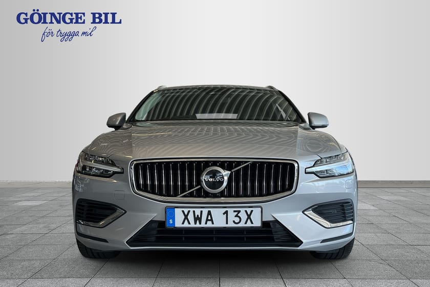 Bild 3 av Volvo V60 Recharge T6 Core Edition Drag/ Navi/ Kamera/ Tonade rutor