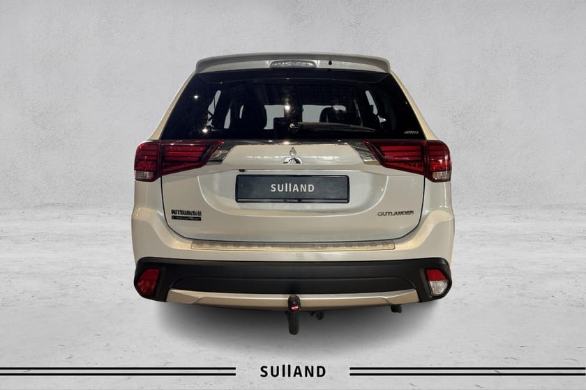 Bilde 4 av Mitsubishi Outlander Instyle+ 2.2-150 DI-D 4WD 7-s