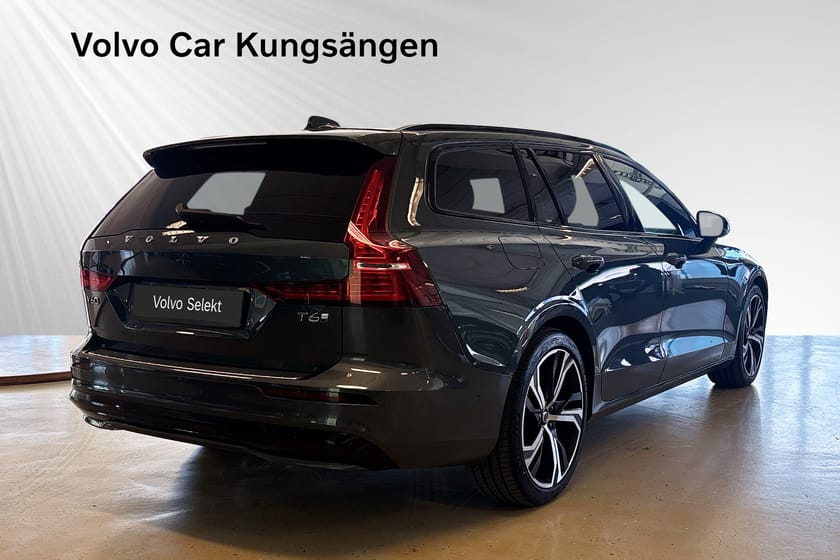 Bild 5 av Volvo V60 T6 Plus Dark Nordic Edition Bowers Lounge Pano 19" Massage Drag