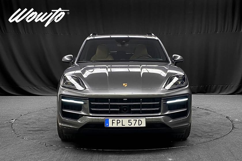 Bild 2 av Porsche Cayenne E-Hybrid 470HK /P-Display /Pano /Matrix /18-Vägs /Spec
