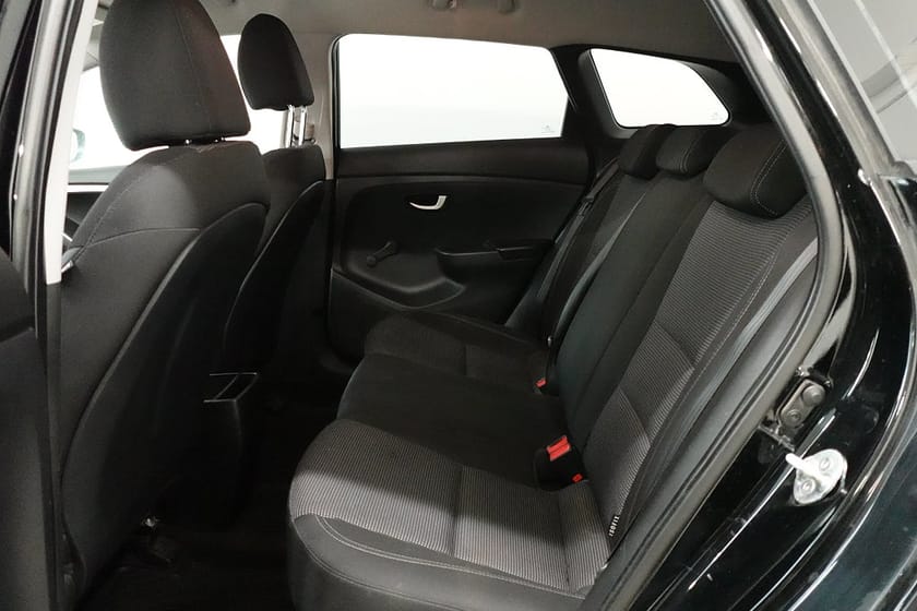 Bild 5 av Hyundai i30 Kombi 1.6 CRDi Select Dragkrok Nyservad