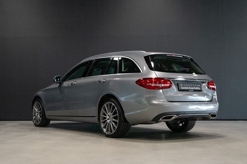 Bild 5 av Mercedes-Benz C 400 T 4MATIC