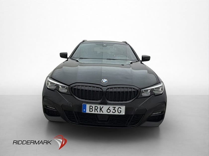 Bild 2 av BMW 330e xDrive Touring M Sport HiFi Sportbroms CarPlay Drag