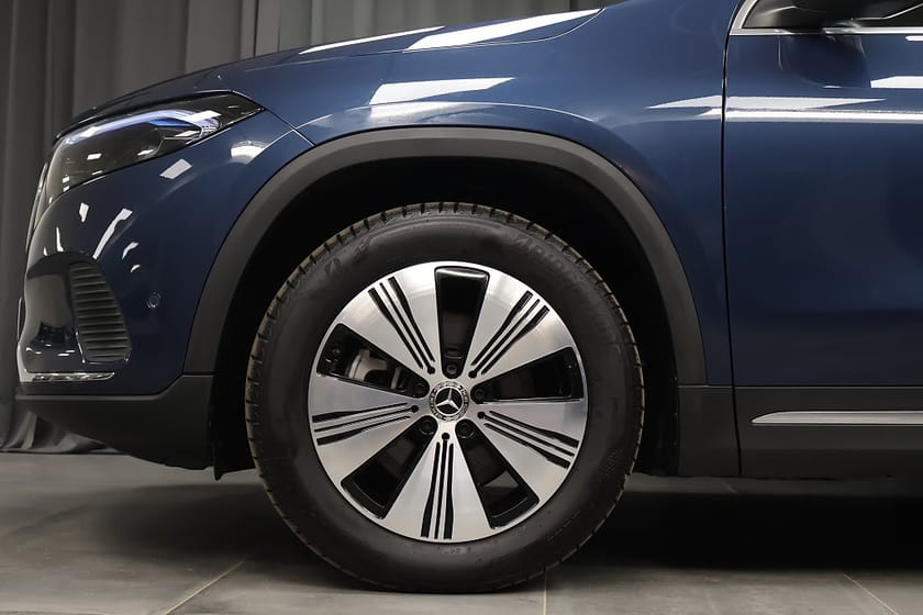 Bild 5 av Mercedes-Benz EQA 300 4MATIC