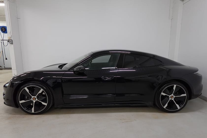 Bild 3 av Porsche Taycan Turbo Burmester Night Vision PDLS+ 360° HUD Ambient Pano PPF