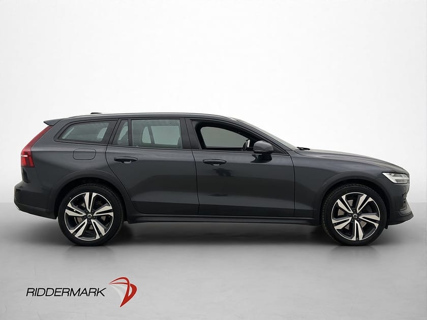 Bild 4 av Volvo V60 Cross Country D4 Polestar Skinn 360° HUD Drag BLIS