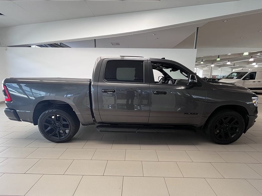 Bild 2 av RAM 1500 Crew Cab Dodge V8 395HK I Tacklucka I Bkamera I HK-Ljud