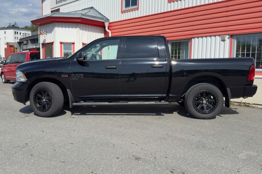 Bild 5 av RAM 1500 Crew Cab