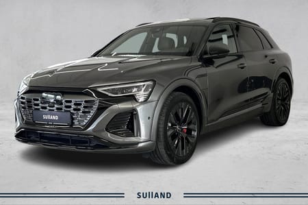 Audi Q8 55 e-tron quattro s line plus