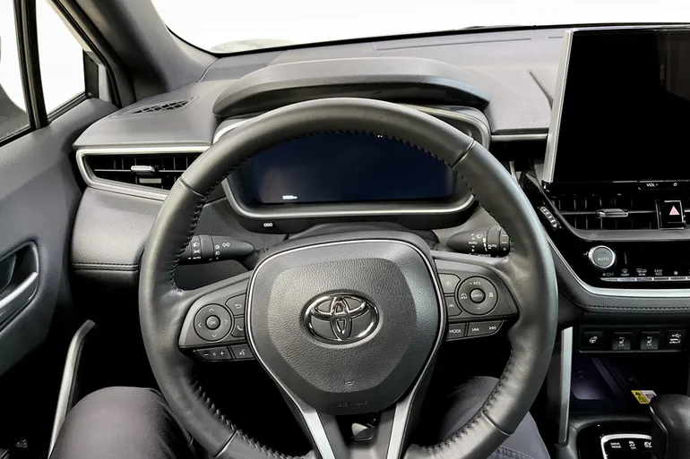 Toyota Corolla Cross Hybrid AWD-i