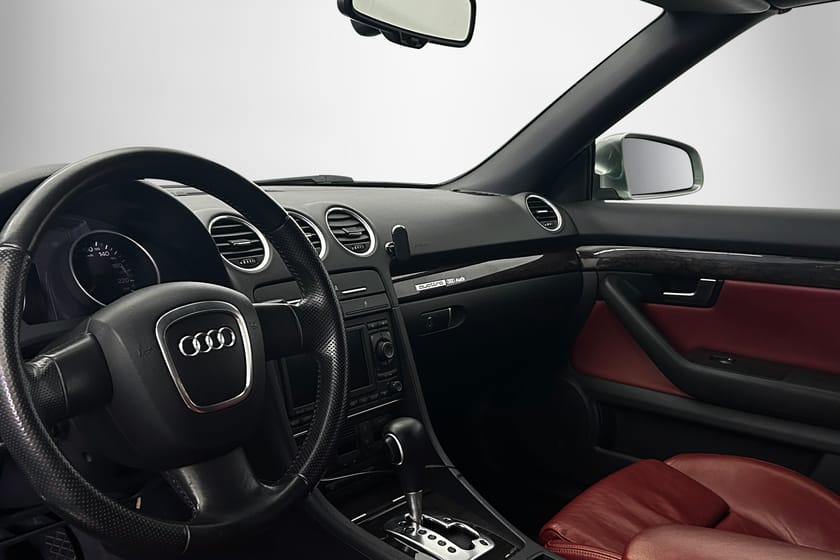 Bild 4 av Audi A4 Cabriolet 3.0 V6 Quattro | Dragkrok | PDC Bak