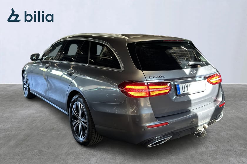 Bild 3 av Mercedes-Benz E 220 T d 4MATIC Carplay Värmare Drag Widescreen
