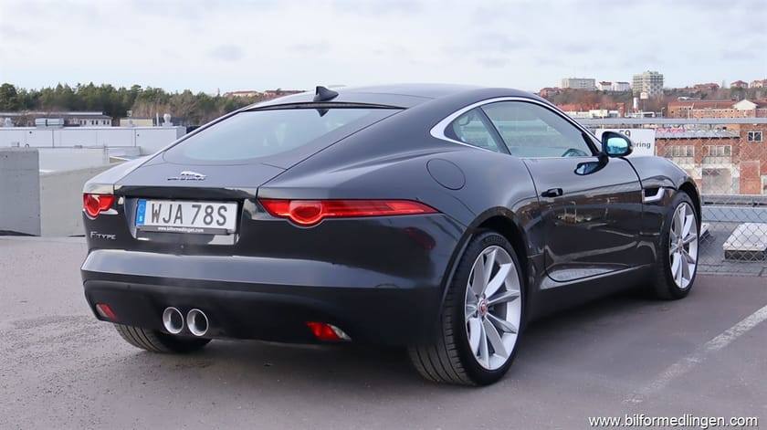 Bild 3 av Jaguar F-Type 3.0 V6 Coupé 340hk Pano Nyservad