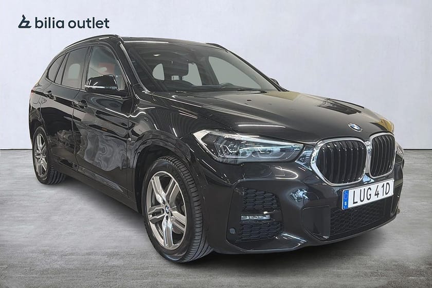 Bild 2 av BMW X1 xDrive20d M Sport Panorama Drag HUD H&K B-kamera Navi