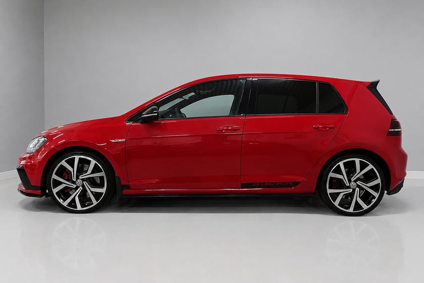 Bild 2 av Volkswagen Golf  GTI Clubsport 2.0 TSI 265 HK DynAudio Skalstolar 40th