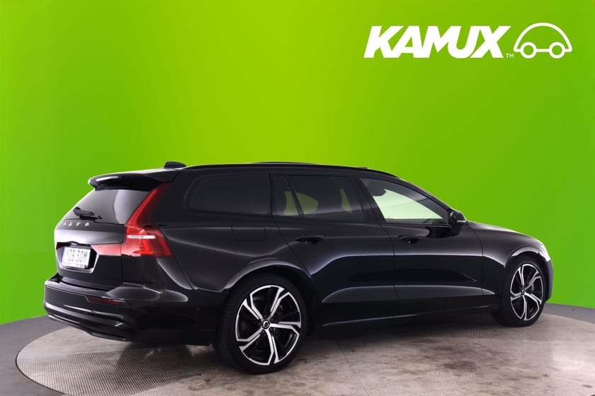 Bild 2 av Volvo V60 Recharge T6 AWD 399hk Ultimate Dark Pano 360 HuD H/K Läder Elstol
