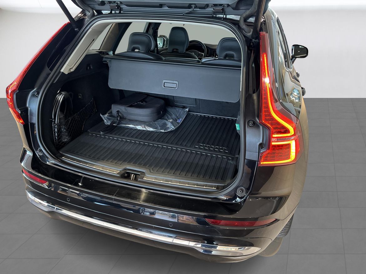 Volvo XC60 2023 - miniatyr 12