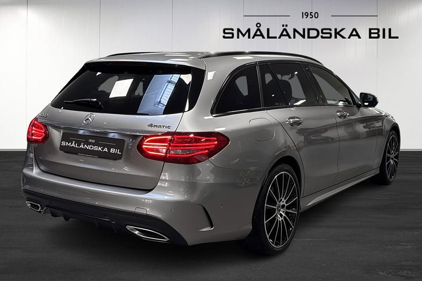 Bild 4 av Mercedes-Benz C 200 T 4MATIC AMG Line Panorama Drag  184hk