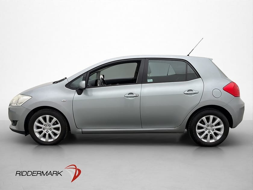 Bild 4 av Toyota Auris 1.6 132hk Kupévärmare Sensorer Farthållare