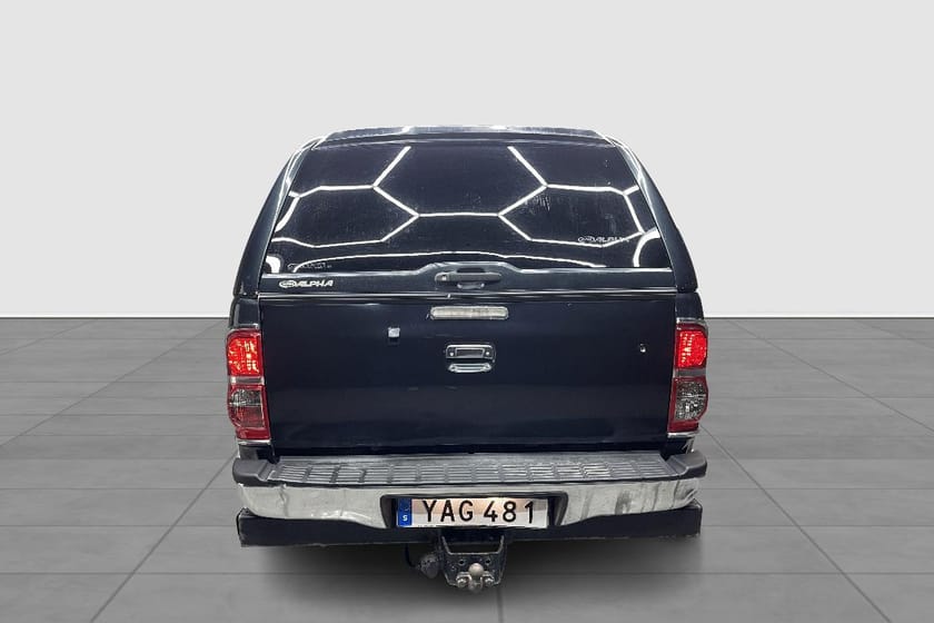 Bild 3 av Toyota Hilux Dubbelhytt D-CAB 3.0 AUT D-4D 4WD SR+ KÅPA V-HJUL