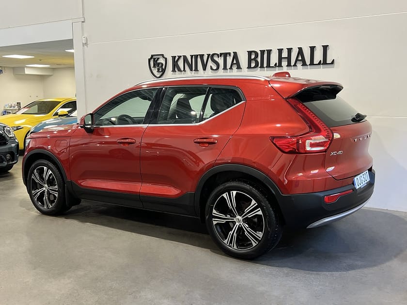 Bild 2 av Volvo XC40 Recharge T4 DCT INSCRIPTION Moms Orrefors Pano 211hk
