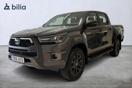 Toyota Hilux Dubbelhytt Invincible D-Cab 2.8 MHEV 4WD Drag Diff Moms