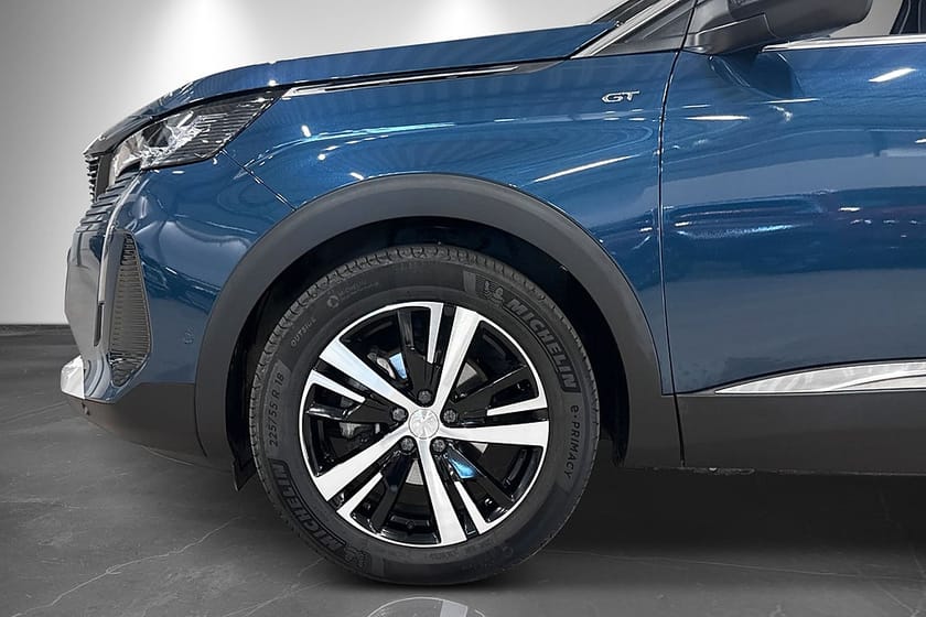 Bild 2 av Peugeot 3008 1.2 PureTech 131hk GT Automat Cockpit 360° Adaptiv Moms
