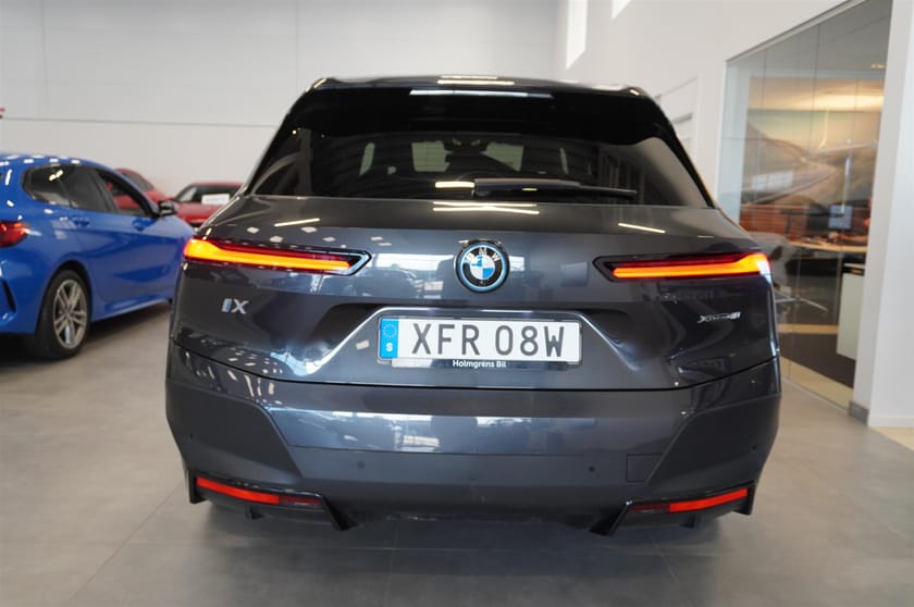 Bild 5 av BMW iX xDrive40 Pano HUD Laser DAP Drag