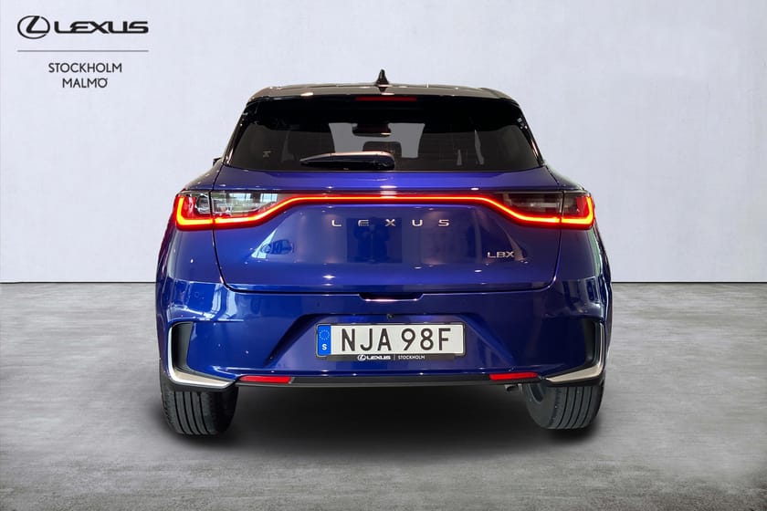 Bild 4 av Lexus LBX Emotion Tech 136hk P-värm Navi Keyless B-kamera