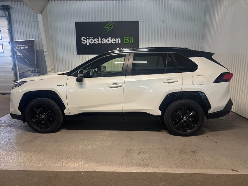 Bild 2 av Toyota RAV4 Hybrid E-CVT Style Navi/Kamera/Bluetooth/Drag