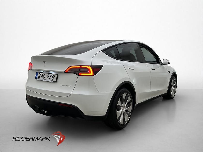Bild 5 av Tesla Model Y Long Range AWD Pano Moms 1 Brukare Kamera AP