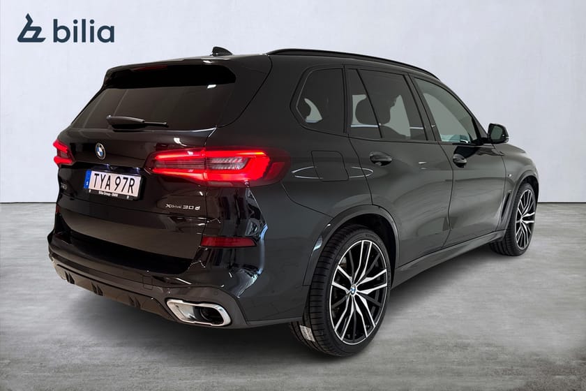 Bild 2 av BMW X5 xDrive30d M-Sport / SE SPEC / Luftfjädring / Innovation